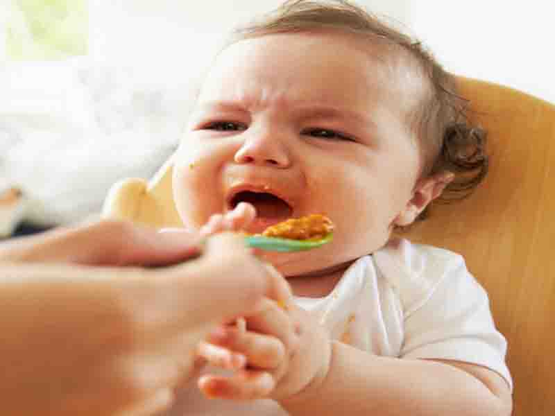 My baby does not want to eat: what we should not do and what can work