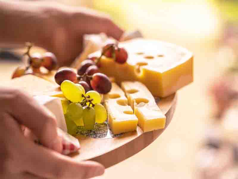 What are the cheeses you can eat (and which ones you should avoid) if you are pregnant