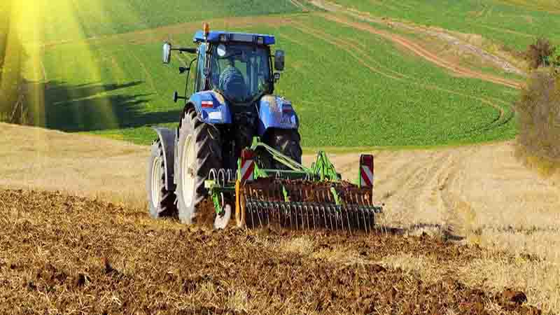 The agricultural sector joins electrification: this is how ecological tractors
